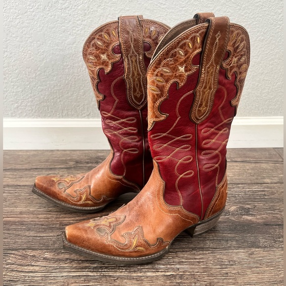 Ariat Shoes - Women’s Ariat Zealous Boots. Red & Brown size: 7.5B
